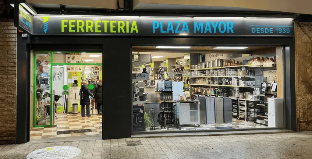 Fachada de la Ferretería Plaza Mayor albacete